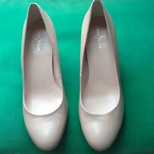 Cole Haan nude pumps